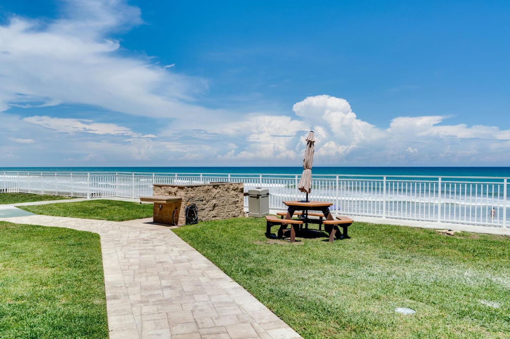 Paradise Beach Club - Ground Floor & Townhouses Satellite Beach Exterior foto
